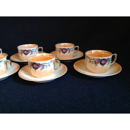 6 tasses/sous-tasses à café "corail nacré"