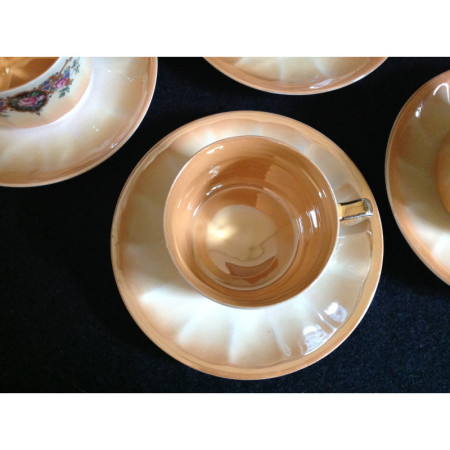 6 tasses/sous-tasses à café "corail nacré"