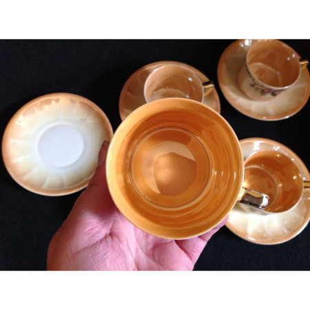 6 tasses/sous-tasses à café "corail nacré"