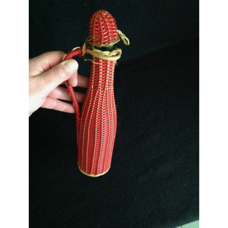 Bouteille Scoubidou osier et rouge 1950 - 1960