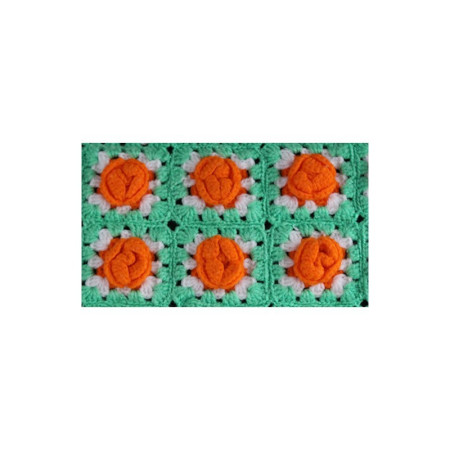 GRANNY SQUARE NAPPERON 24 ROSES ORANGES - 1970