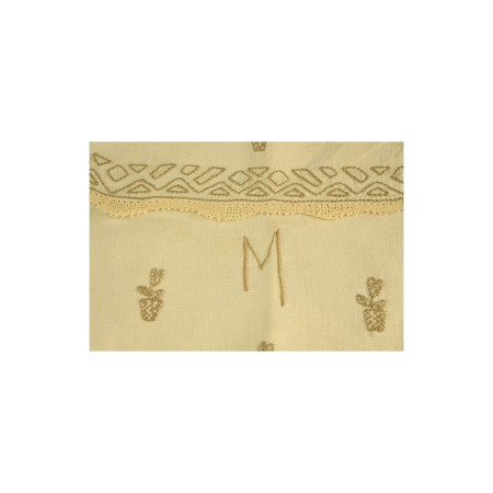 POCHETTE BRODÉE "M" - BRODERIE MAIN