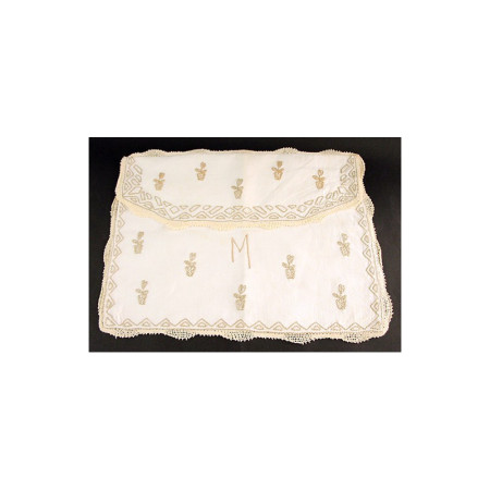 POCHETTE BRODÉE "M" - BRODERIE MAIN