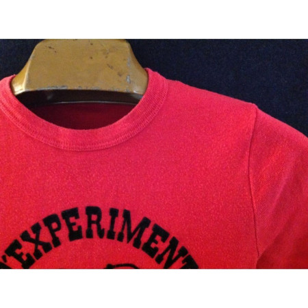 T-SHIRT ROUGE "CENTRE D'EXPÉRIMENTATION DU PACIFIQUE"