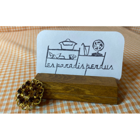 Broche strass marron