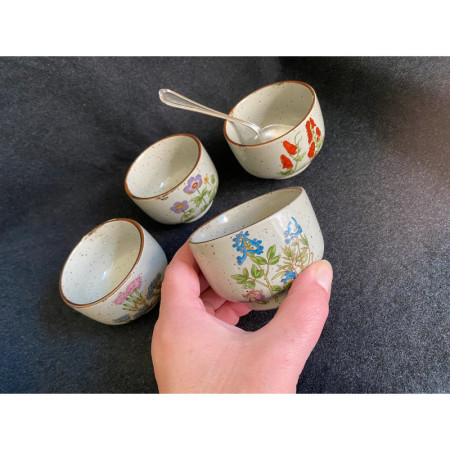 Ensemble 4 tasses "Botanique" en grès