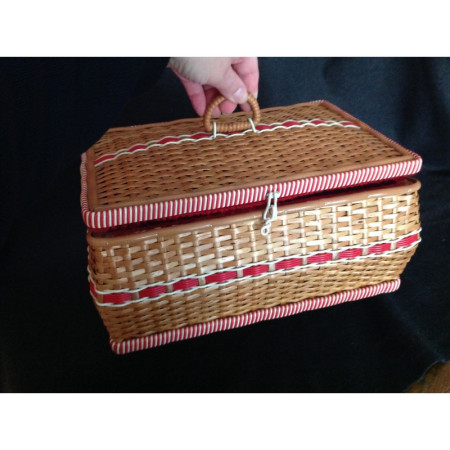 Panier de couture 1950