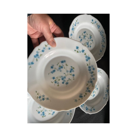 Lot 4 assiettes creuses Arcopal "Myosotis"