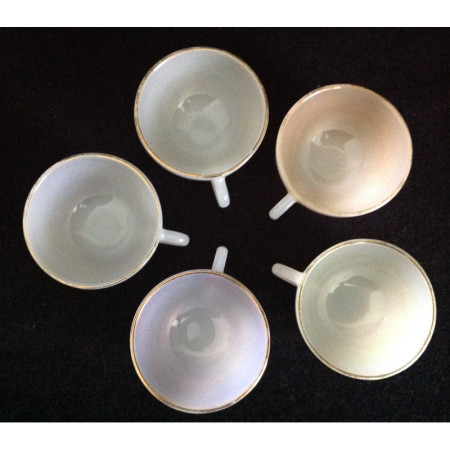 Lot 5 tasses & sous-tasses "Opaline pastel" Arcopal