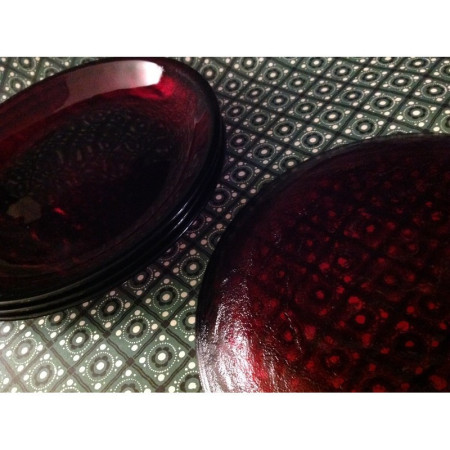 LOT DE 4 ASSIETTES BORDEAUX VERECO