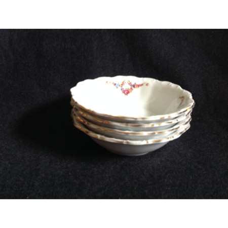 Lot de 4 coupelles porcelaine romantique