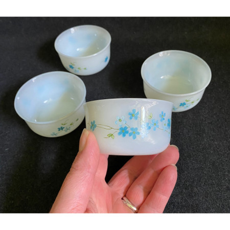 Lot de 4 RAMEQUINS ARCOPAL "Myosotis"