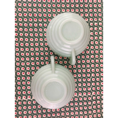 DUO TASSES OPALINES verte "ART DÉCO"