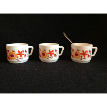 Trio tasses café Arcopal - Décor fleuri orange