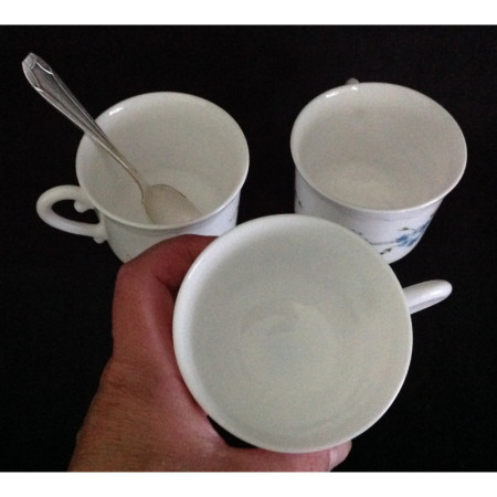 Tasse à chocolat - Arcopal Myosotis 1980
