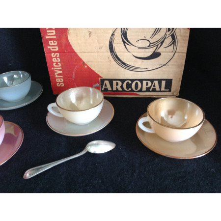 Rare service Arcopal "Opalines pastels" boîte d'origine