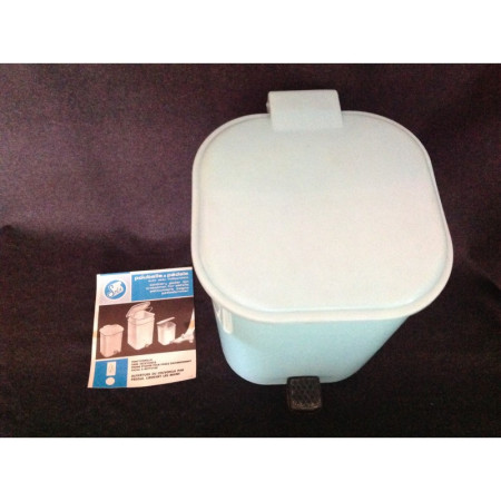 Poubelle salle de bain "Syla" baby blue