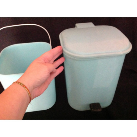 Poubelle salle de bain "Syla" baby blue