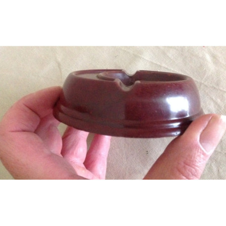 Petite cendrier en bakélite "marron"
