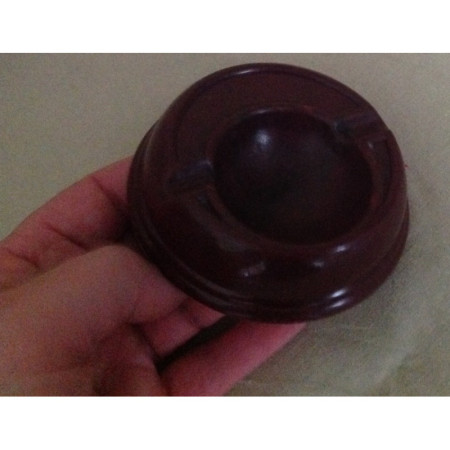 Petite cendrier en bakélite "marron"