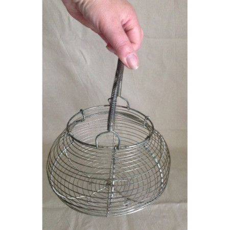 Vendu-Panier rond à oeufs - métal