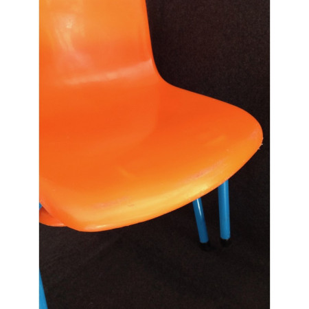 Duo chaises scolaires orange-bleu