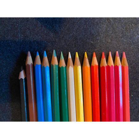 Lot de 14 crayons de couleur "Challenger"