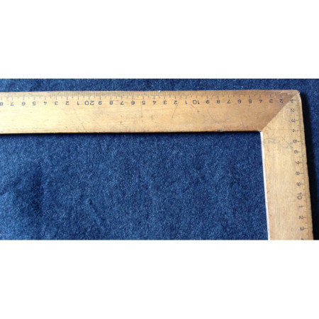 Matériel scolaire - équerre "Muller" 60 cm