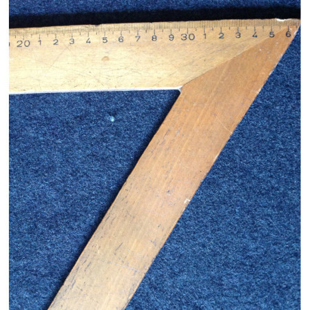Matériel scolaire - équerre "Muller" 60 cm