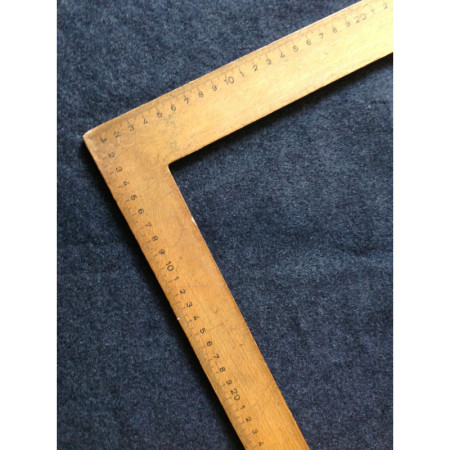 Matériel scolaire - équerre "Muller" 60 cm
