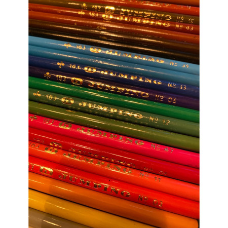 Lot de 23 crayons de couleur "Jumping"