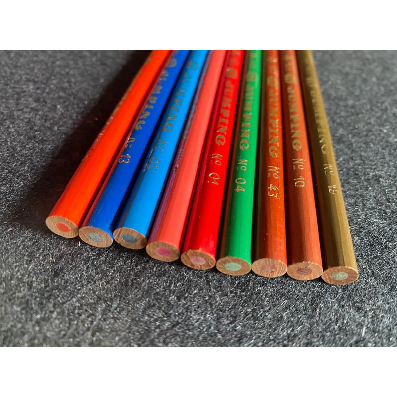 Lot de 9 crayons de couleur "Jumping"