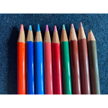 Lot de 9 crayons de couleur "Jumping"