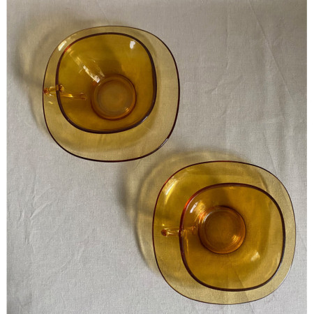 2 tasses et sous-tasses Vereco ambré