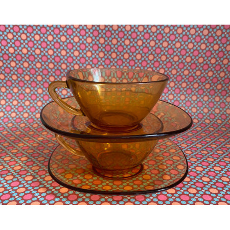 2 tasses et sous-tasses Vereco ambré